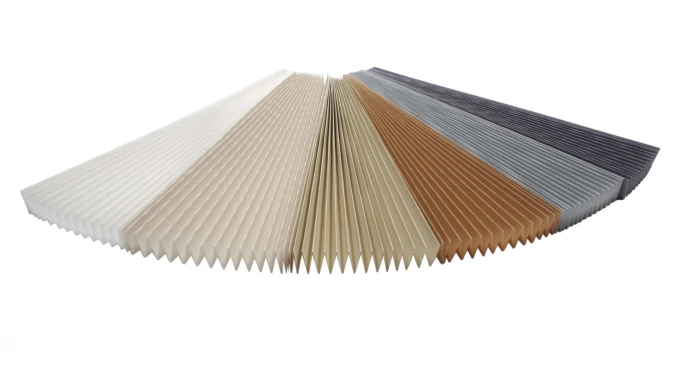 Мостри на плисирани платове